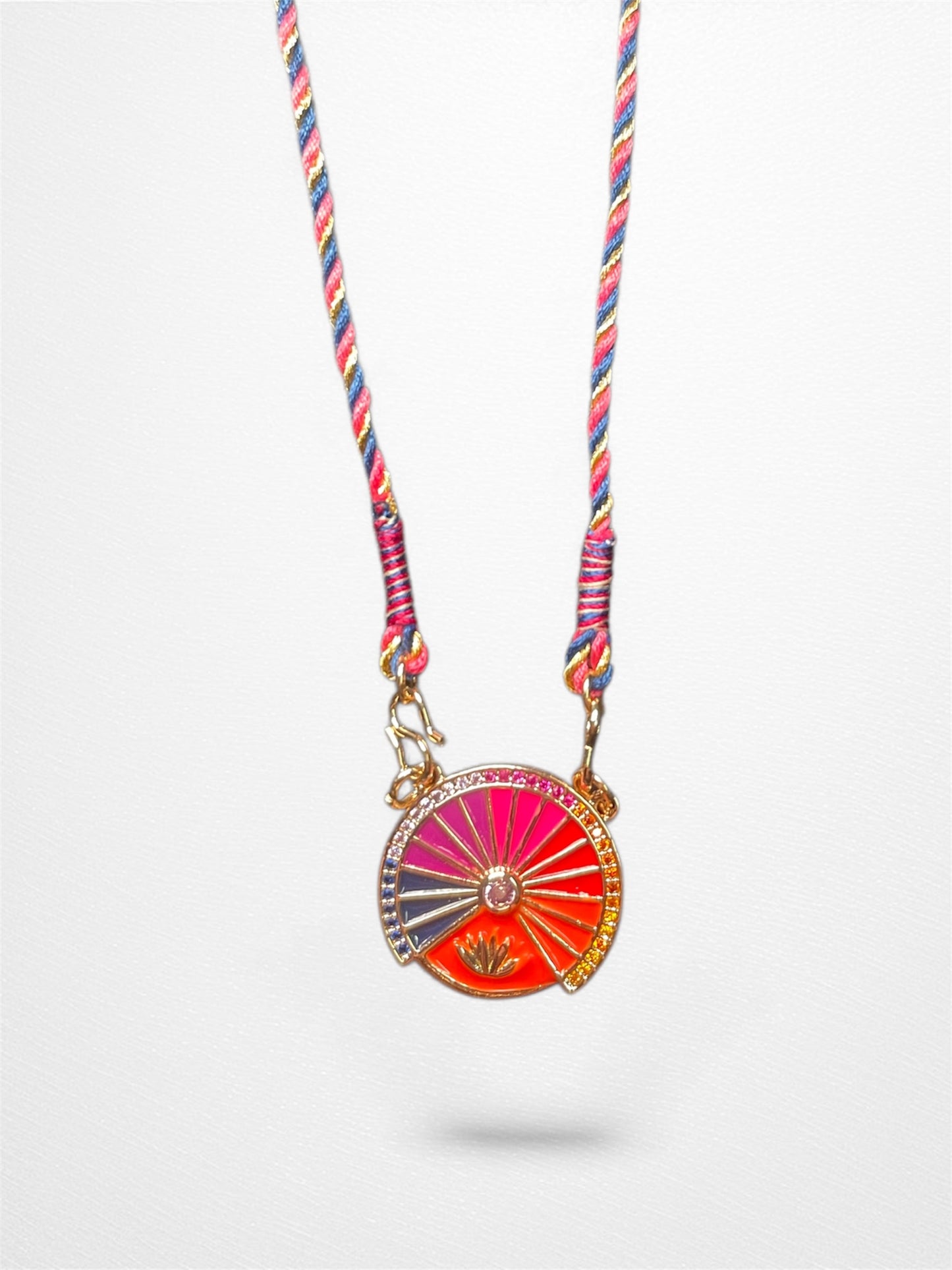 COLLIER KYLIE