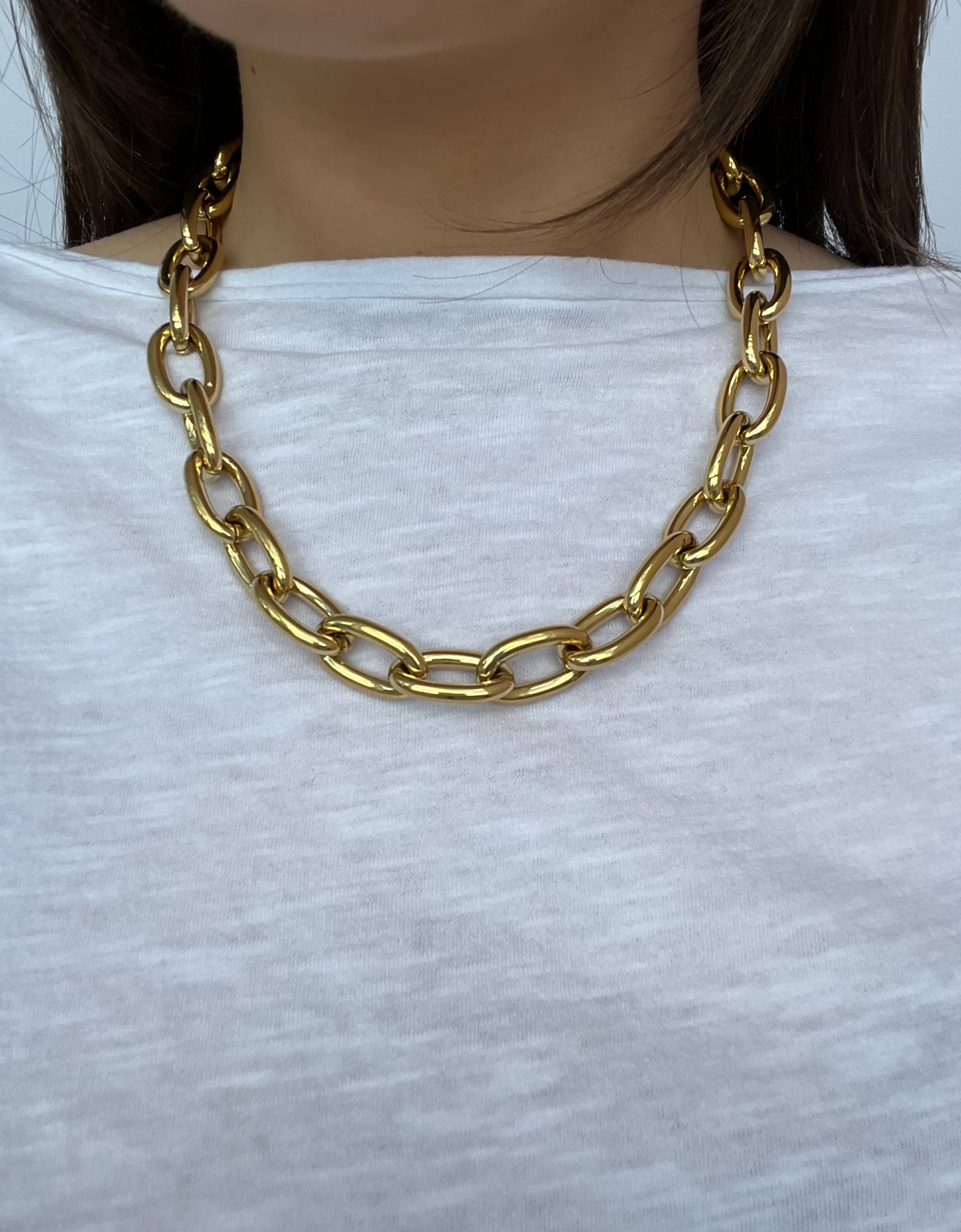 COLLIER MAYA