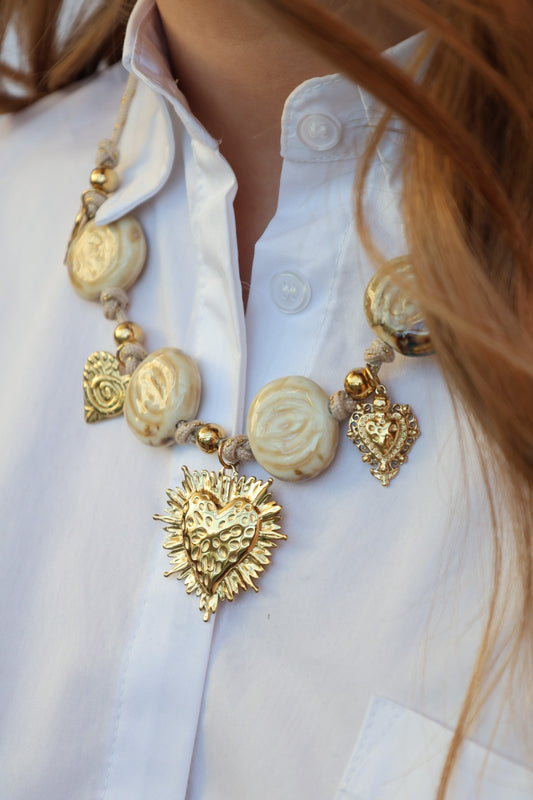COLLIER HEDDA
