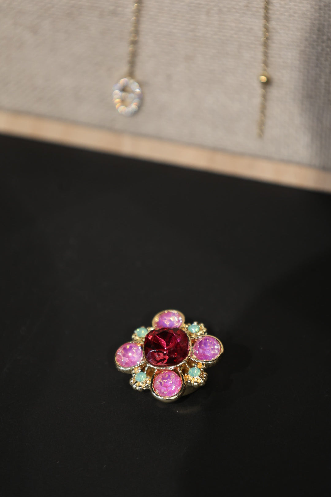 Cache-bouton Léonie