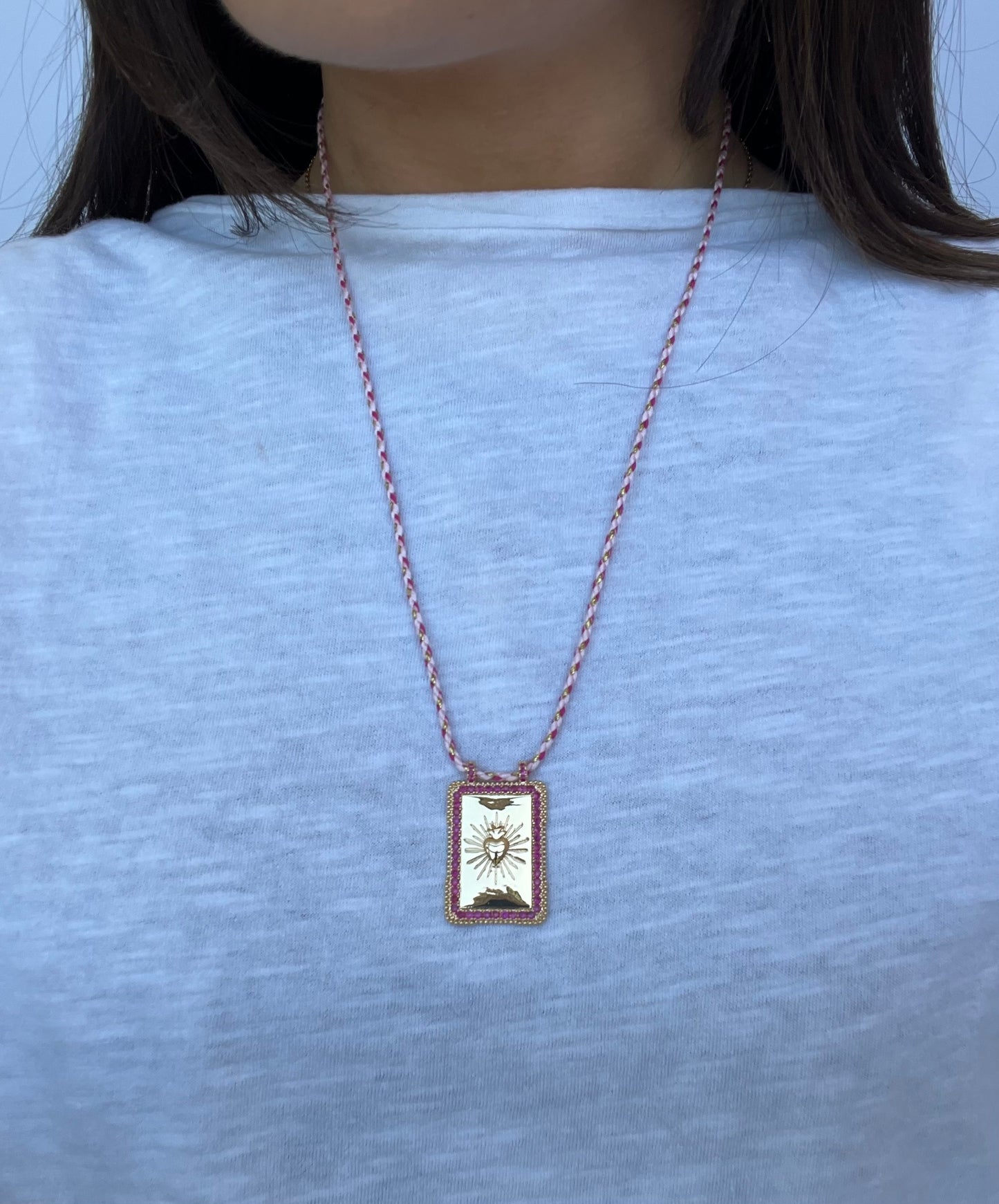 COLLIER JO
