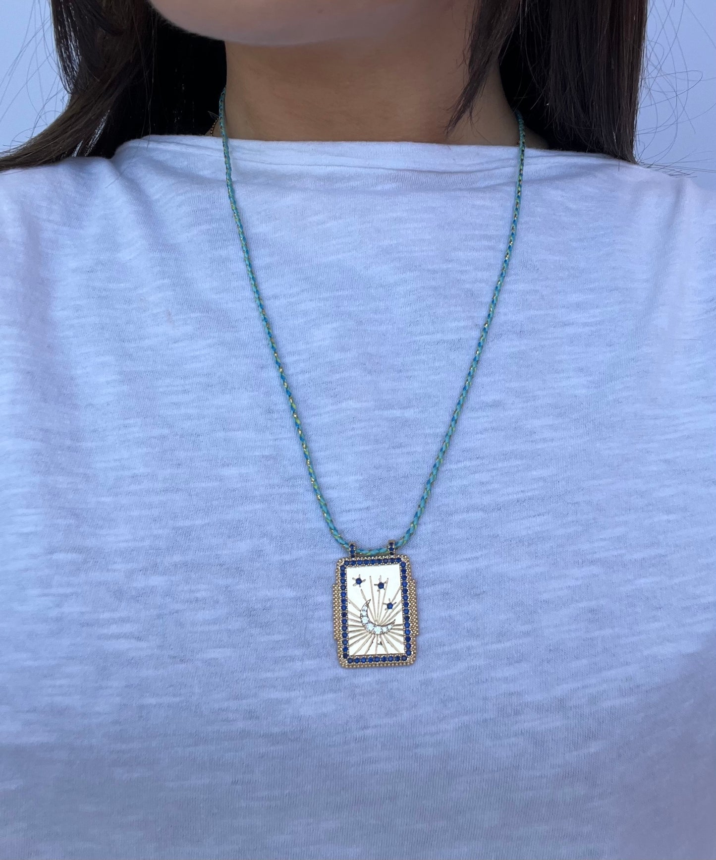 COLLIER JO