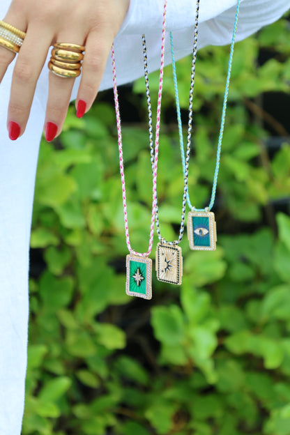 COLLIER JO