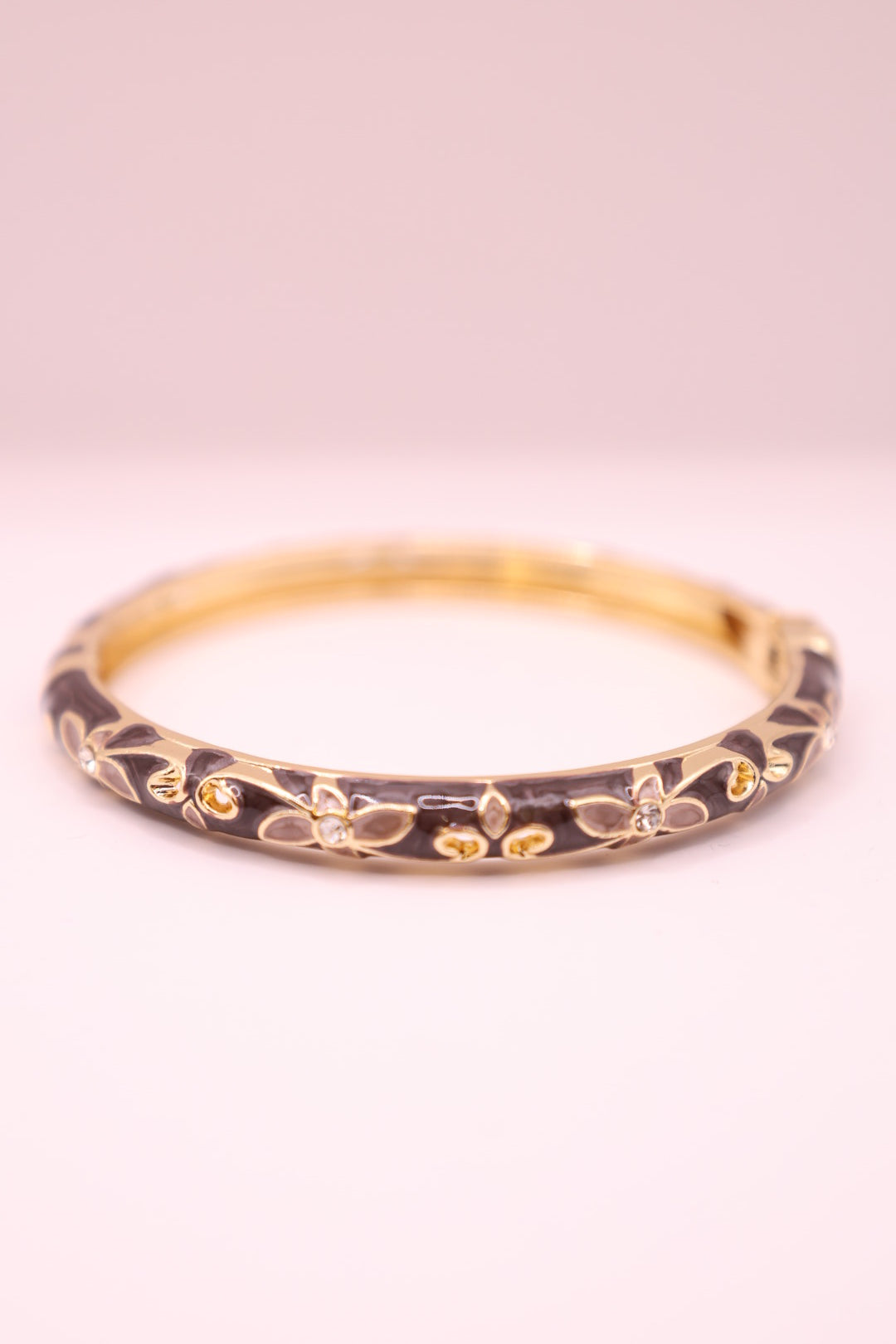 WINTER BANGLE