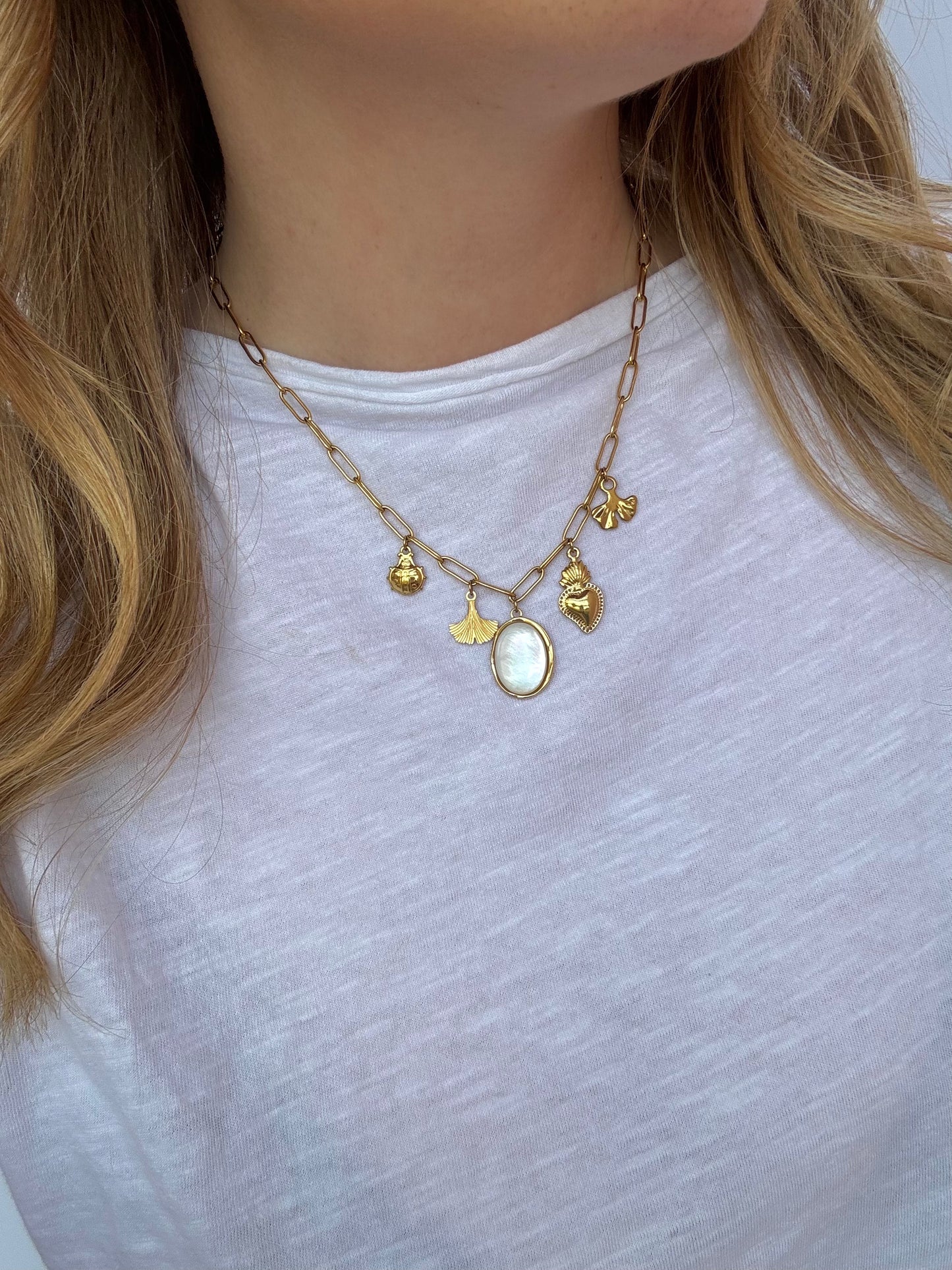 COLLIER CAMILLE
