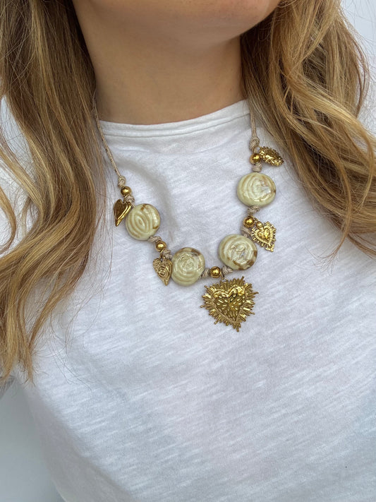 COLLIER HEDDA